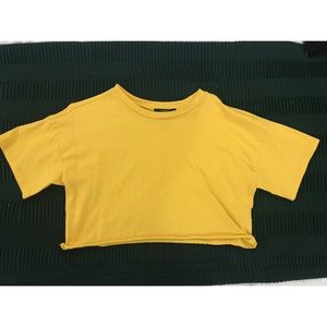 Cropped tee